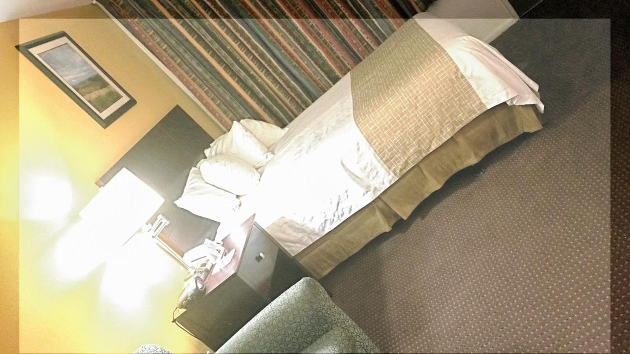 Travelodge By Wyndham Уолла-Уолла Экстерьер фото